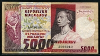 마다가스카르 Madagascar 1974 5000 Francs (1000Ariary),P66, 미품 핀홀